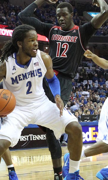 No. 21 Mempis holds off No. 7 Louisville for season series sweep